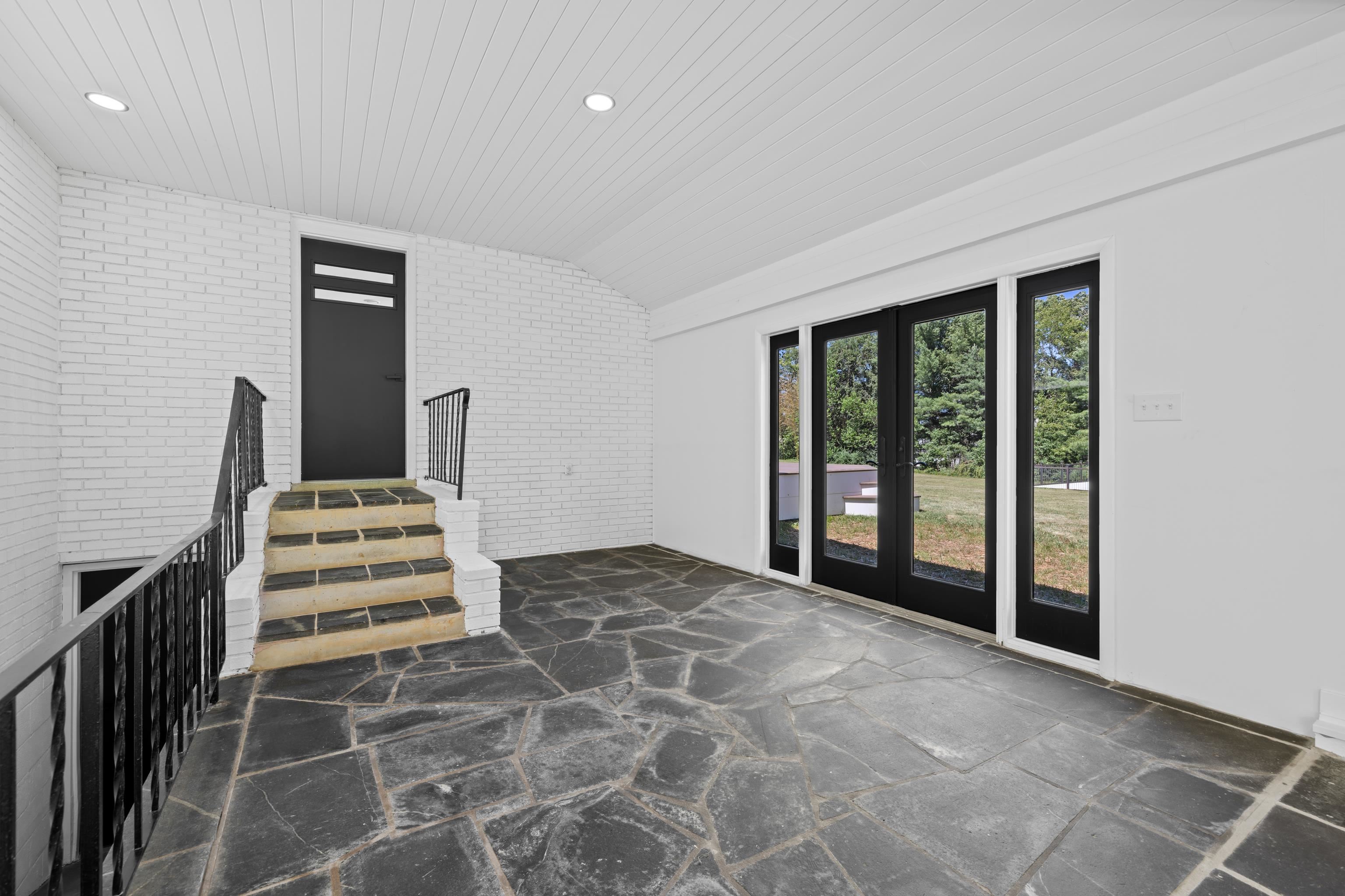 938 Ladd Road Waynesboro, VA 22980 - Photo 50 of 75