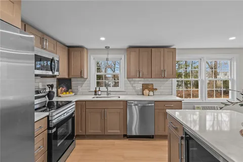 $549,900 | 45 Valley View Drive, Cumberland, RI 02864