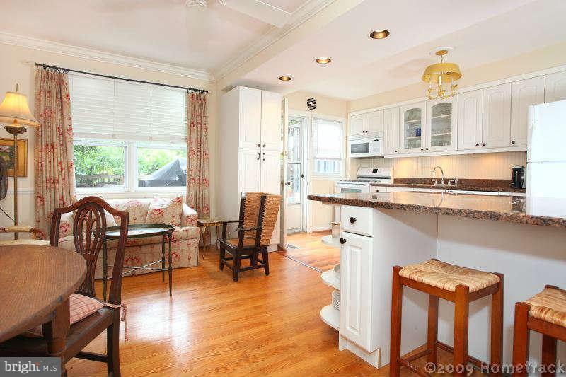 7230 Lanark Road Baltimore, MD 21212 - Photo 6 of 29 Dining Room