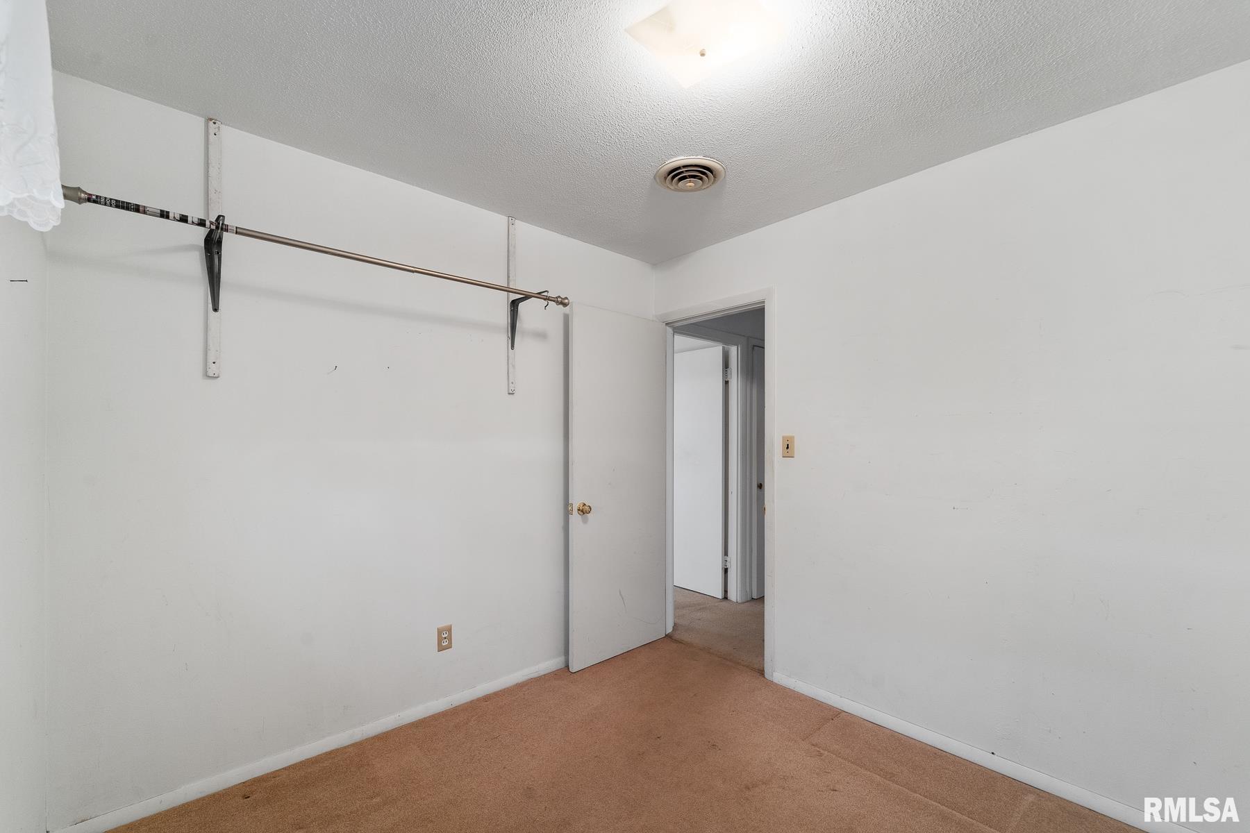3333 Buckner Street Springfield, IL 62703 - Photo 13 of 27