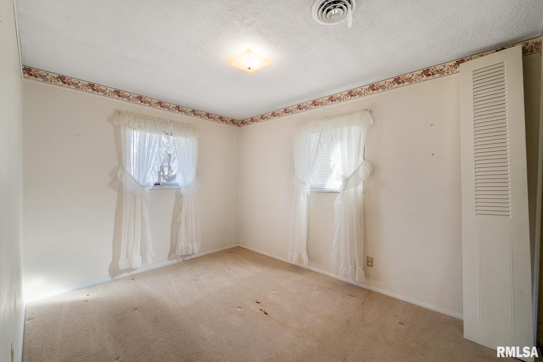 3333 Buckner Street Springfield, IL 62703 - Photo 10 of 27