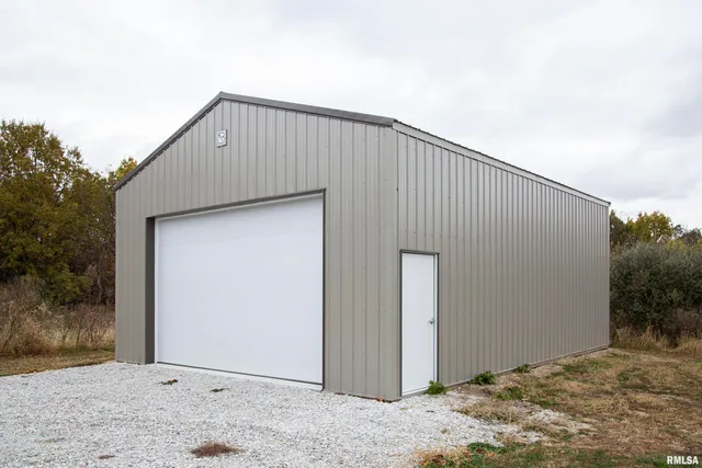 $875,000 | 16491 South Wieland Road, Glasford, IL 61533