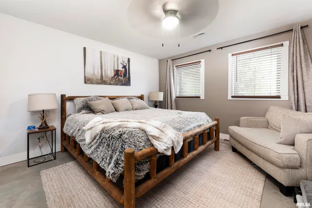 $875,000 | 16491 South Wieland Road, Glasford, IL 61533