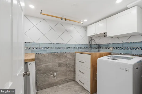 $3,500 | 7211 Squirrel Run Court, Springfield, VA 22152