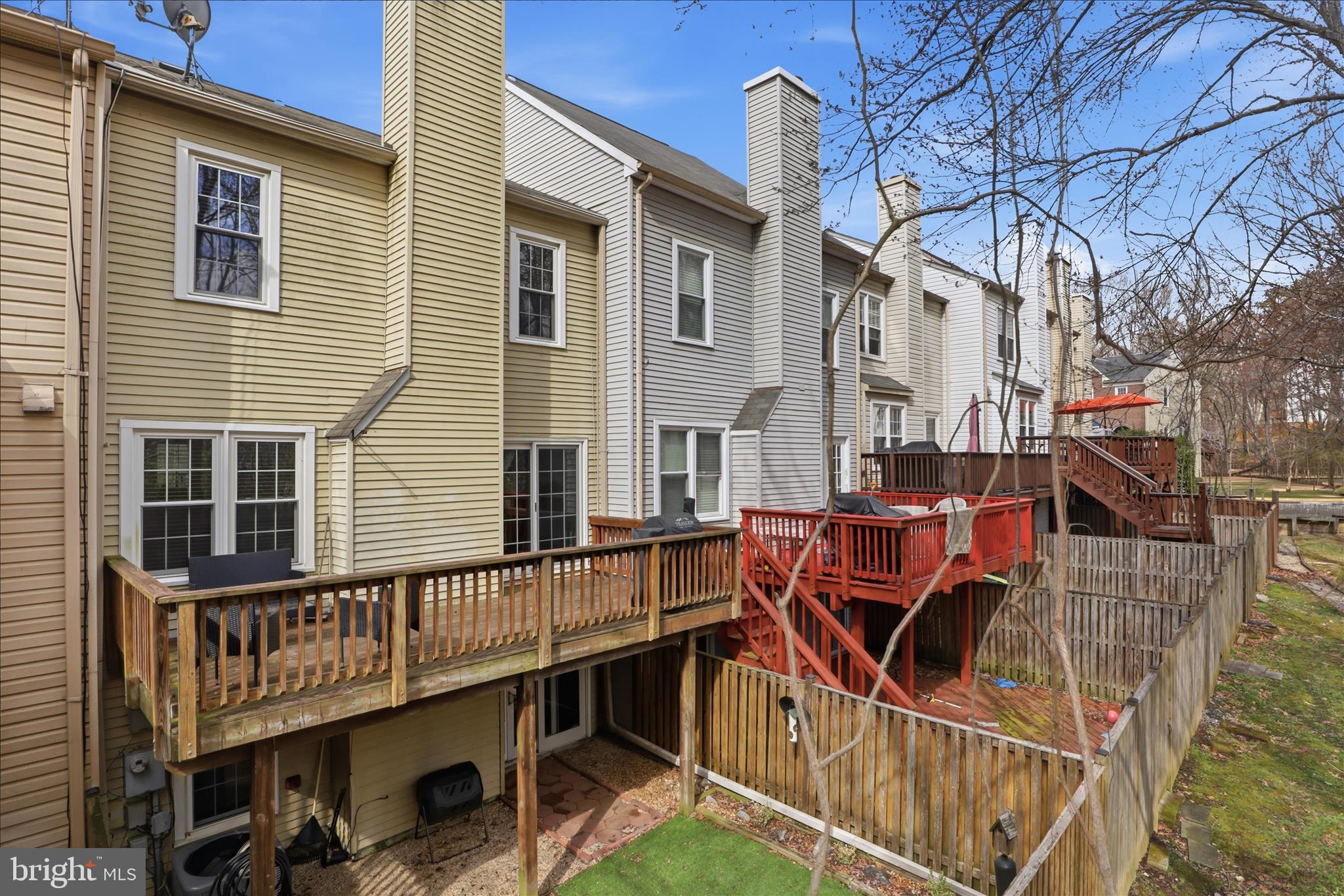 7211 Squirrel Run Court Springfield, VA 22152 - Photo 5 of 12