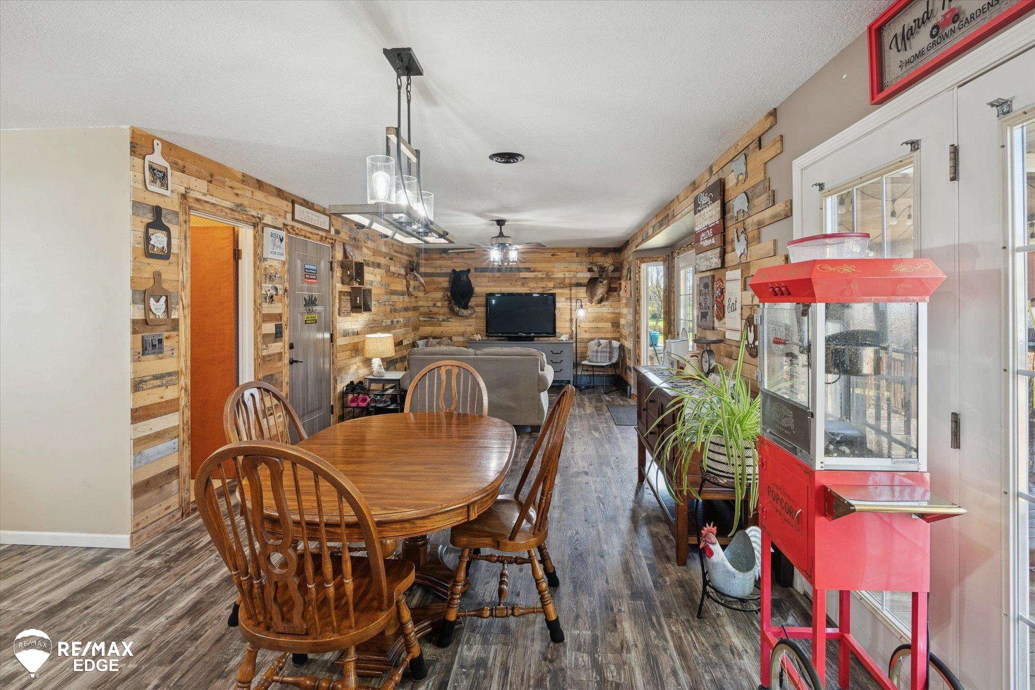 3474 Lang Road Davison, MI 48423 - Photo 12 of 39 50192255-b331d12d-3d9d-4b2e-bd9b-bcf5893688ca.JPG