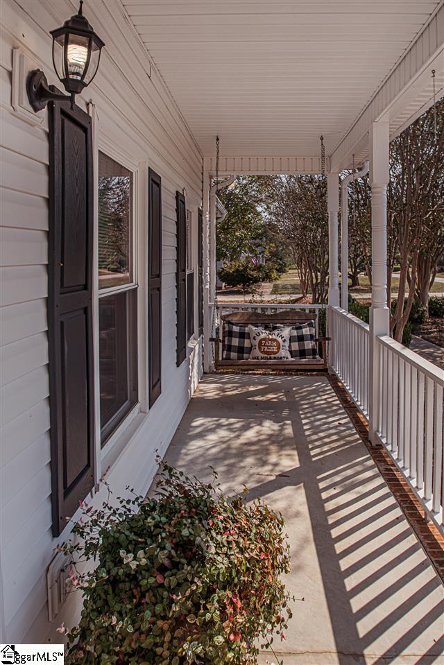 5 Farmstead Way Fountain Inn, SC 29644 - Photo 3 of 30