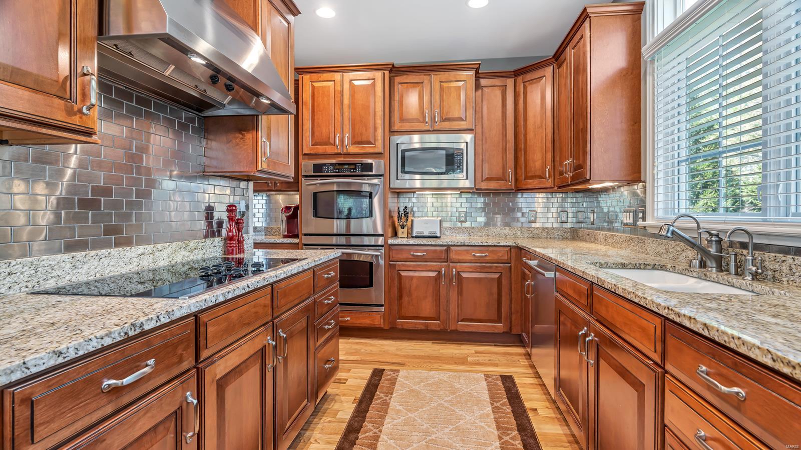 46 Old Belle Monte Road Chesterfield, MO 63017 - Photo 11 of 42