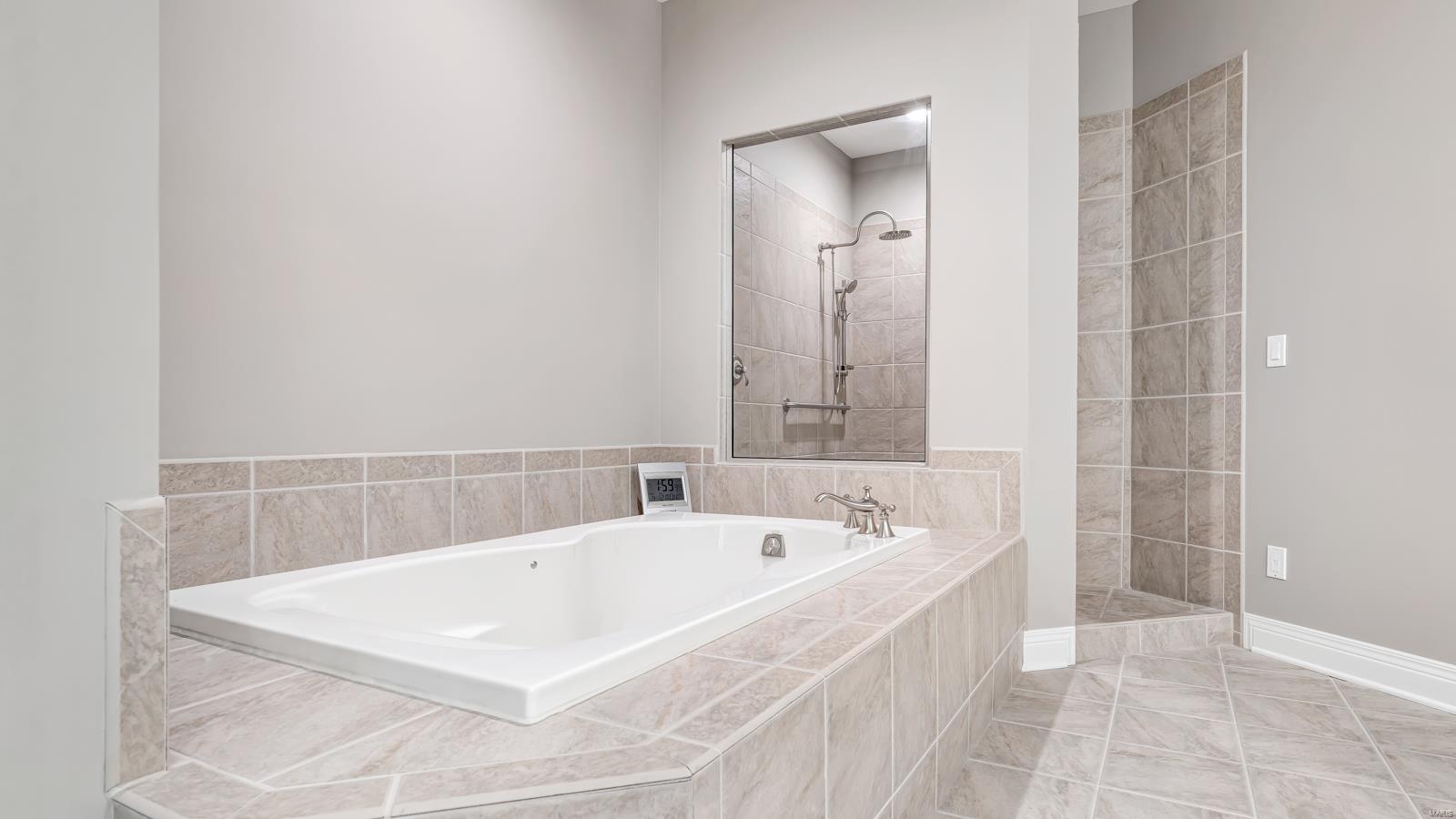 46 Old Belle Monte Road Chesterfield, MO 63017 - Photo 17 of 42