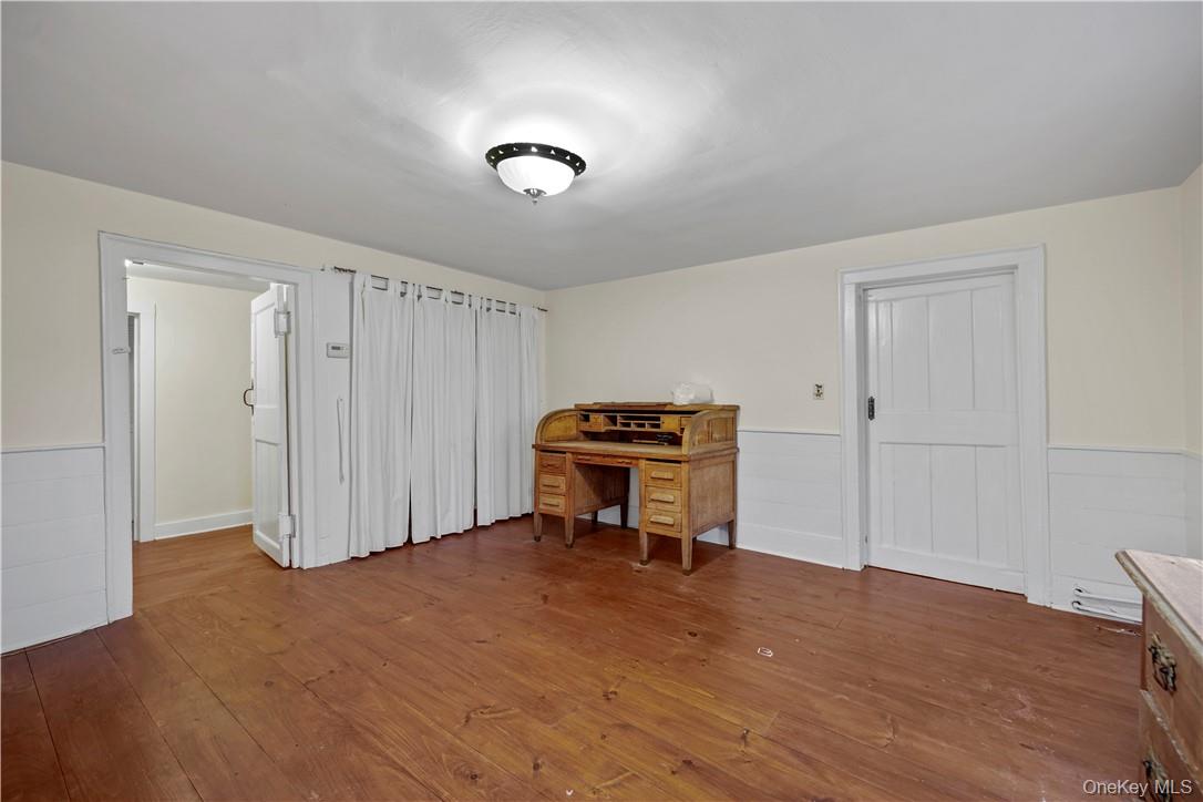 15 Inningwood Road Ossining, NY 10562 - Photo 21 of 50 Lower Level Bedroom