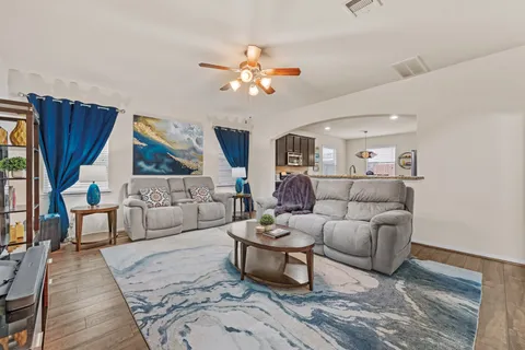$325,000 | 6502 Wilshire Lakes, Houston, TX 77040