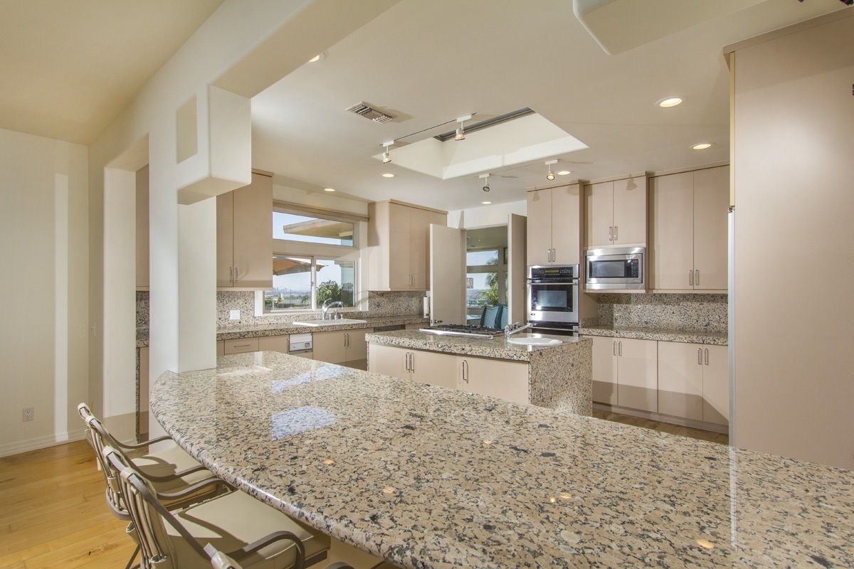 5471 Rutgers Road La Jolla, CA 92037 - Photo 13 of 25