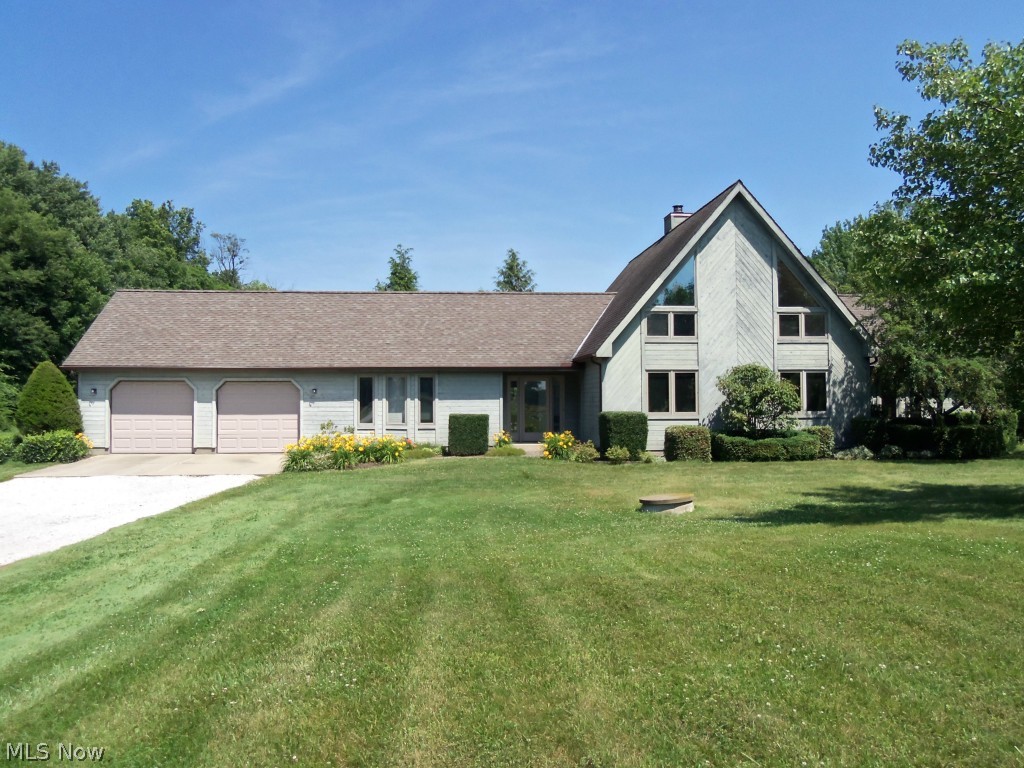 WELCOME TO 2201 BENNETT RD!