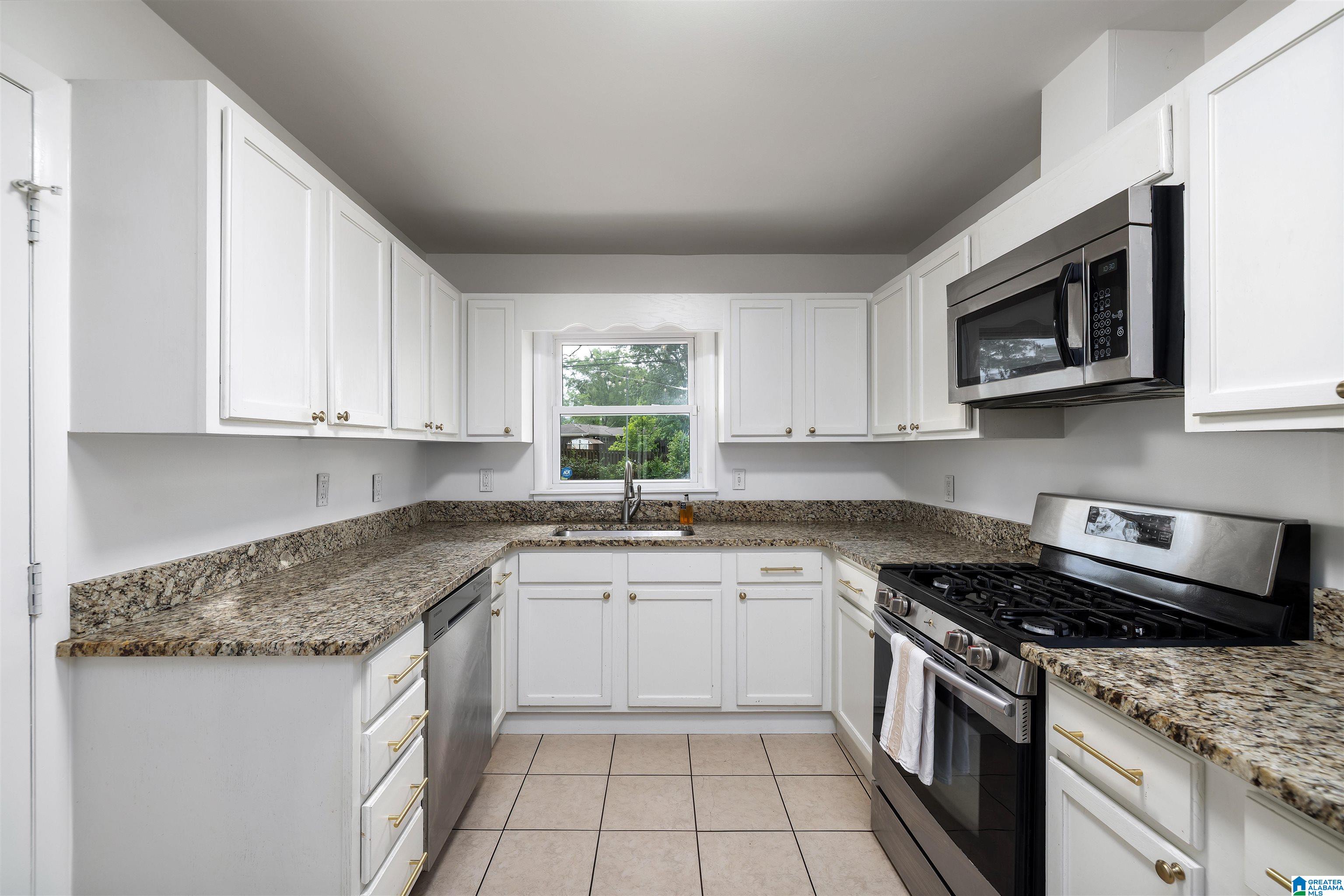133 Oxmoor Road Birmingham, AL 35209 - Photo 12 of 29