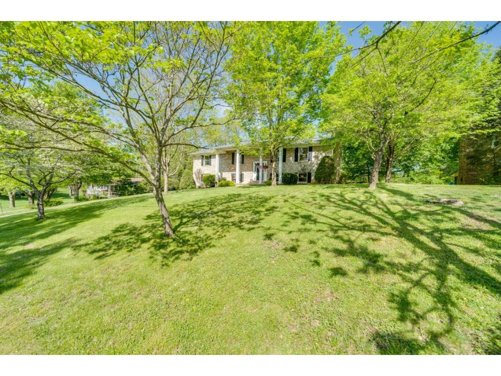 2302 Rambling Road Johnson City, TN 37604 - Photo 2 of 36 Photo 2