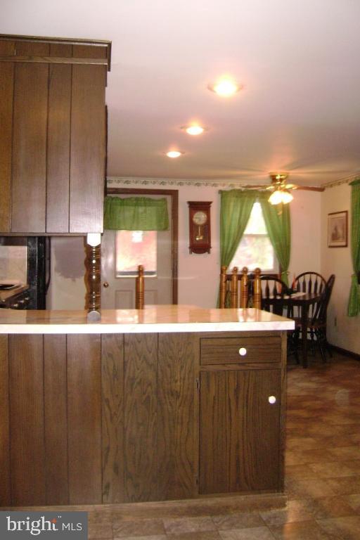 452 Lakeview Drive Lititz, PA 17543 - Photo 12 of 29 Gallery Image 12