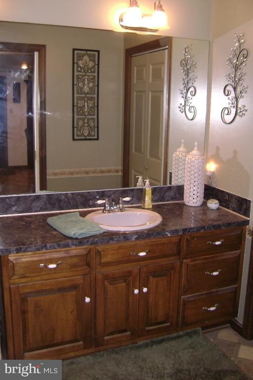 452 Lakeview Drive Lititz, PA 17543 - Photo 15 of 29 Gallery Image 15