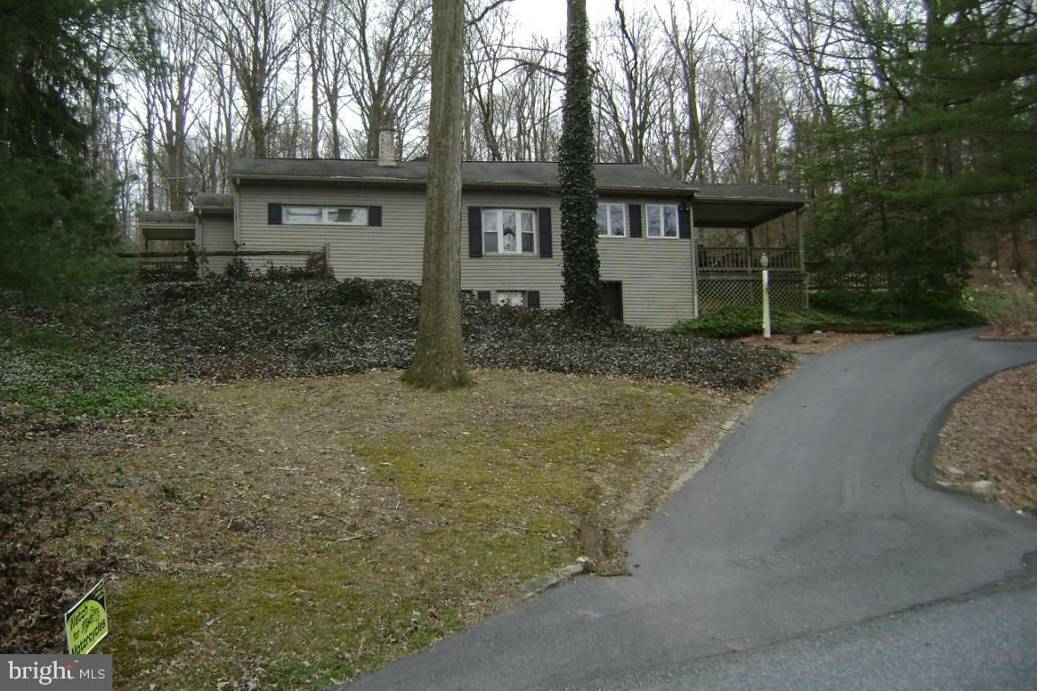 452 Lakeview Drive Lititz, PA 17543 - Photo 5 of 29 Gallery Image 5
