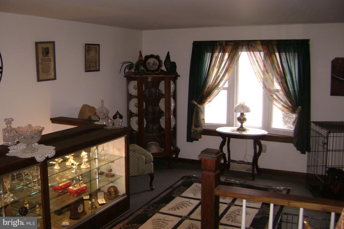 452 Lakeview Drive Lititz, PA 17543 - Photo 10 of 29 Gallery Image 10