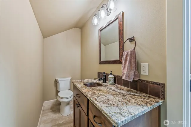 $1,450,000 | 825 American Fruit Road, Wenatchee, WA 98801