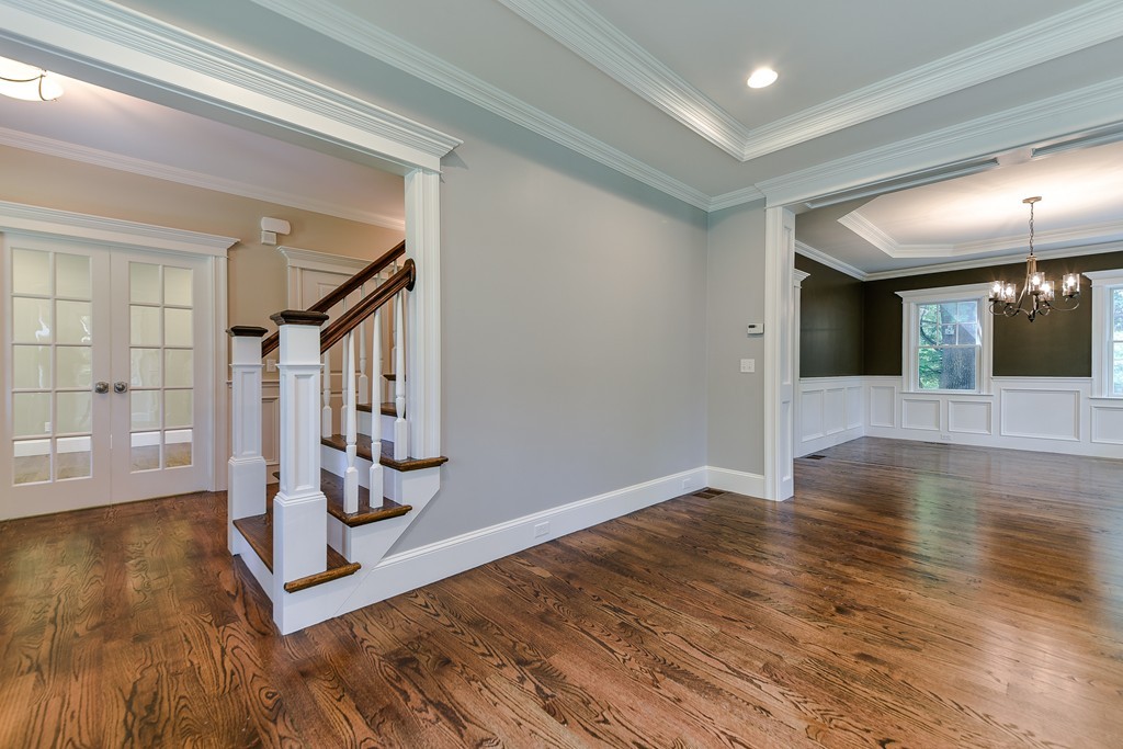 10 Haven Road Wellesley, MA 02481 - Photo 2 of 26 Gallery Image 2