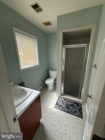 $5,200 | 10 Candlelight Court, Rockville, MD 20854