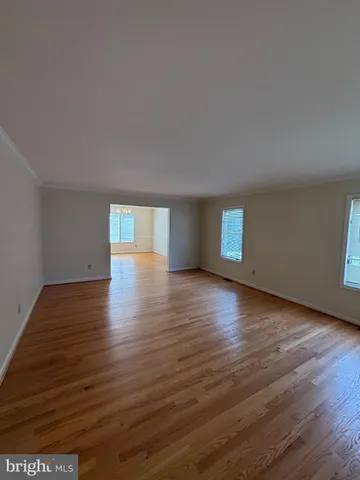 $5,200 | 10 Candlelight Court, Rockville, MD 20854