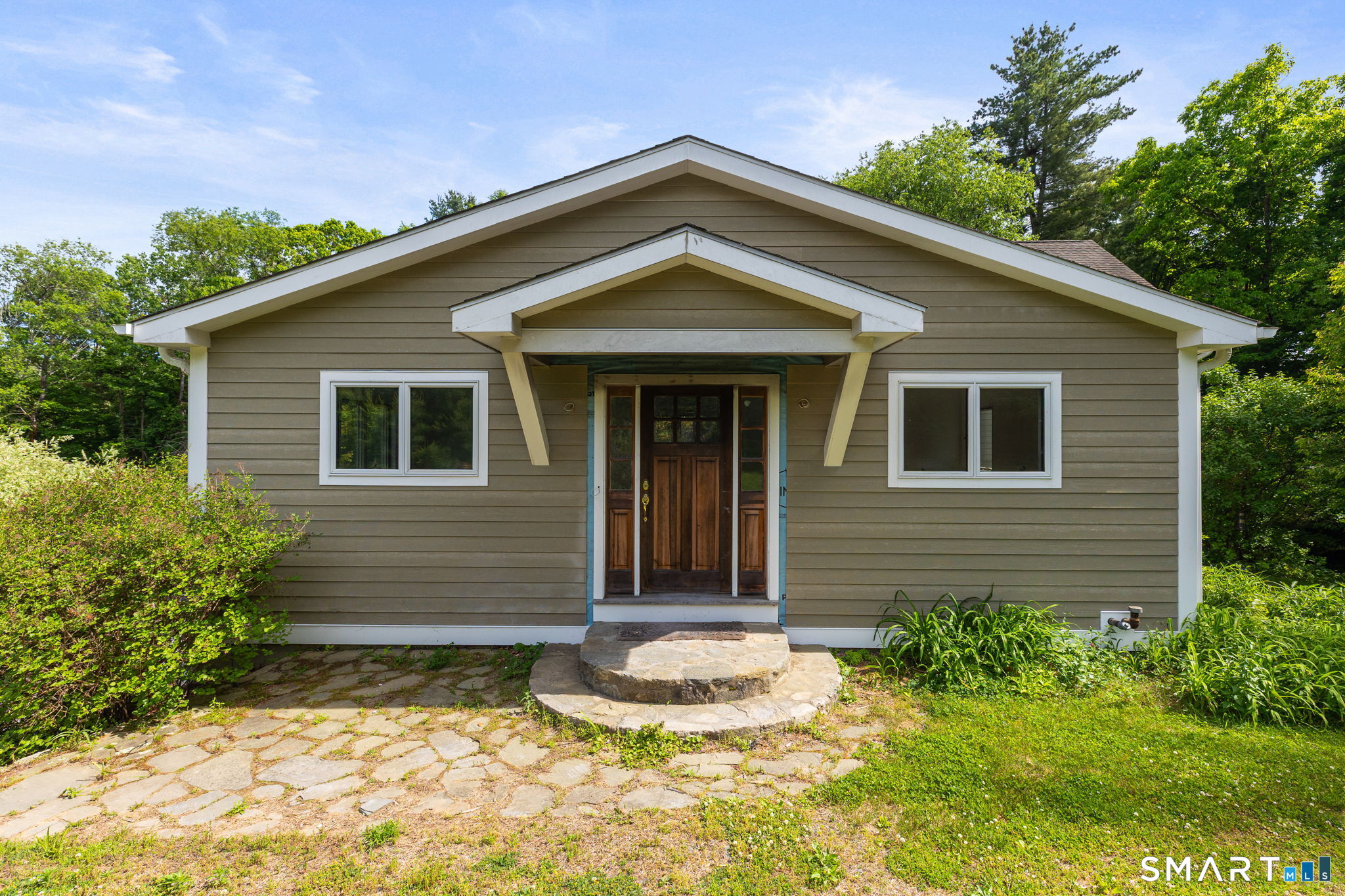 13 Windaway Road Bethel, CT 06801 - Photo 5 of 37