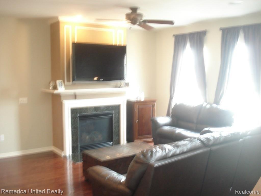 49816 Potomac Road Canton, MI 48188 - Photo 14 of 44 POTOMAC 020.jpg