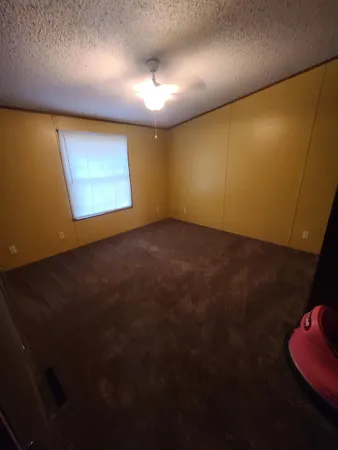 $200,000 | 9631 Southwest Santa Fe Lake Road, Augusta, KS 67010