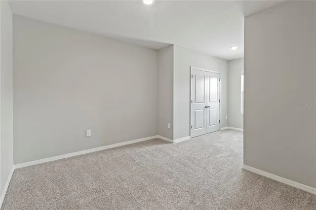 $2,500 | 17637 Crescent Moon Loop, Bradenton, FL 34211