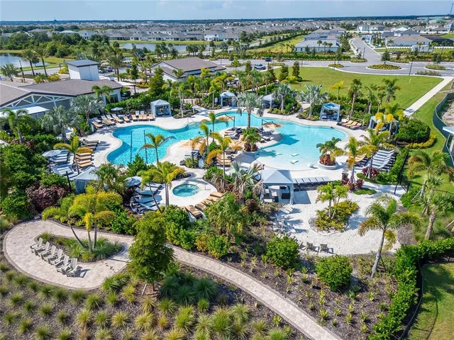 $2,800 | 17637 Crescent Moon Loop, Bradenton, FL 34211