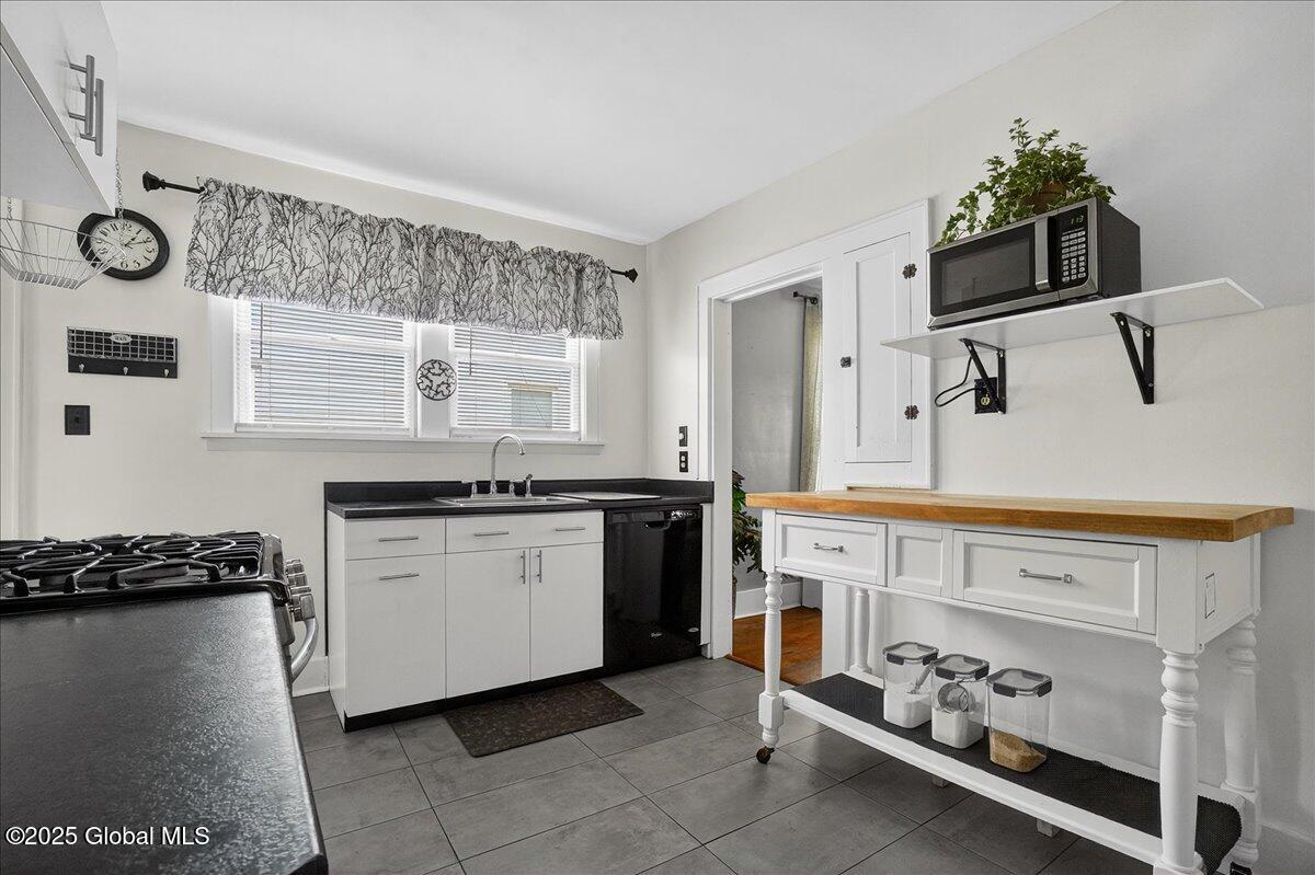 158 Old Loudon Road Latham, NY 12110 - Photo 16 of 35 23-158 Old Loudon Rd-23