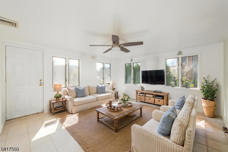 42 Everdale Road Randolph, NJ 07869 - Photo 7 of 34