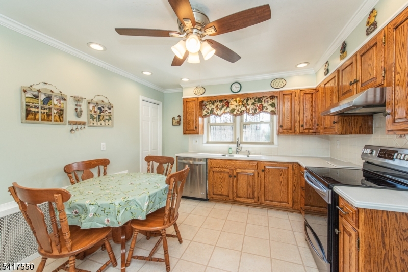 42 Everdale Road Randolph, NJ 07869 - Photo 9 of 34