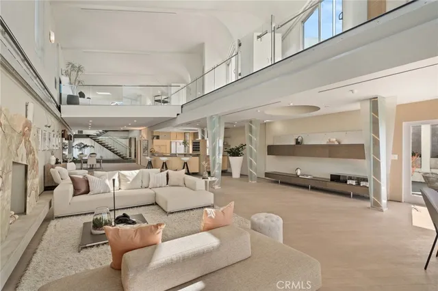 $11,950,000 | 3111 Ocean Front Walk, Marina del Rey, CA 90292