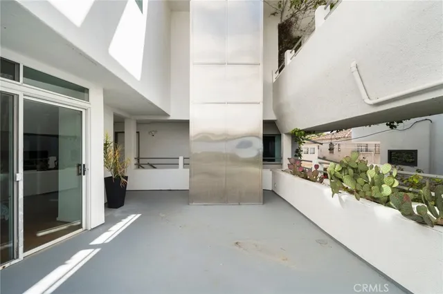 $11,950,000 | 3111 Ocean Front Walk, Marina del Rey, CA 90292