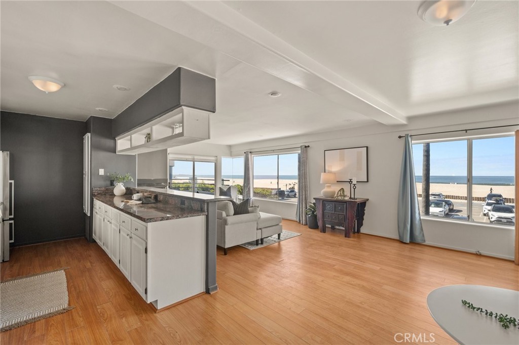3111 Ocean Front Walk Marina del Rey, CA 90292 - Photo 21 of 32