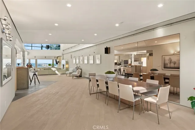 $11,950,000 | 3111 Ocean Front Walk, Marina del Rey, CA 90292