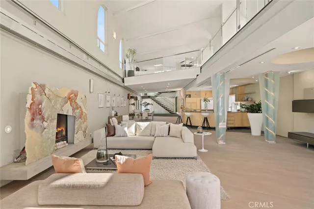 $11,950,000 | 3111 Ocean Front Walk, Marina del Rey, CA 90292