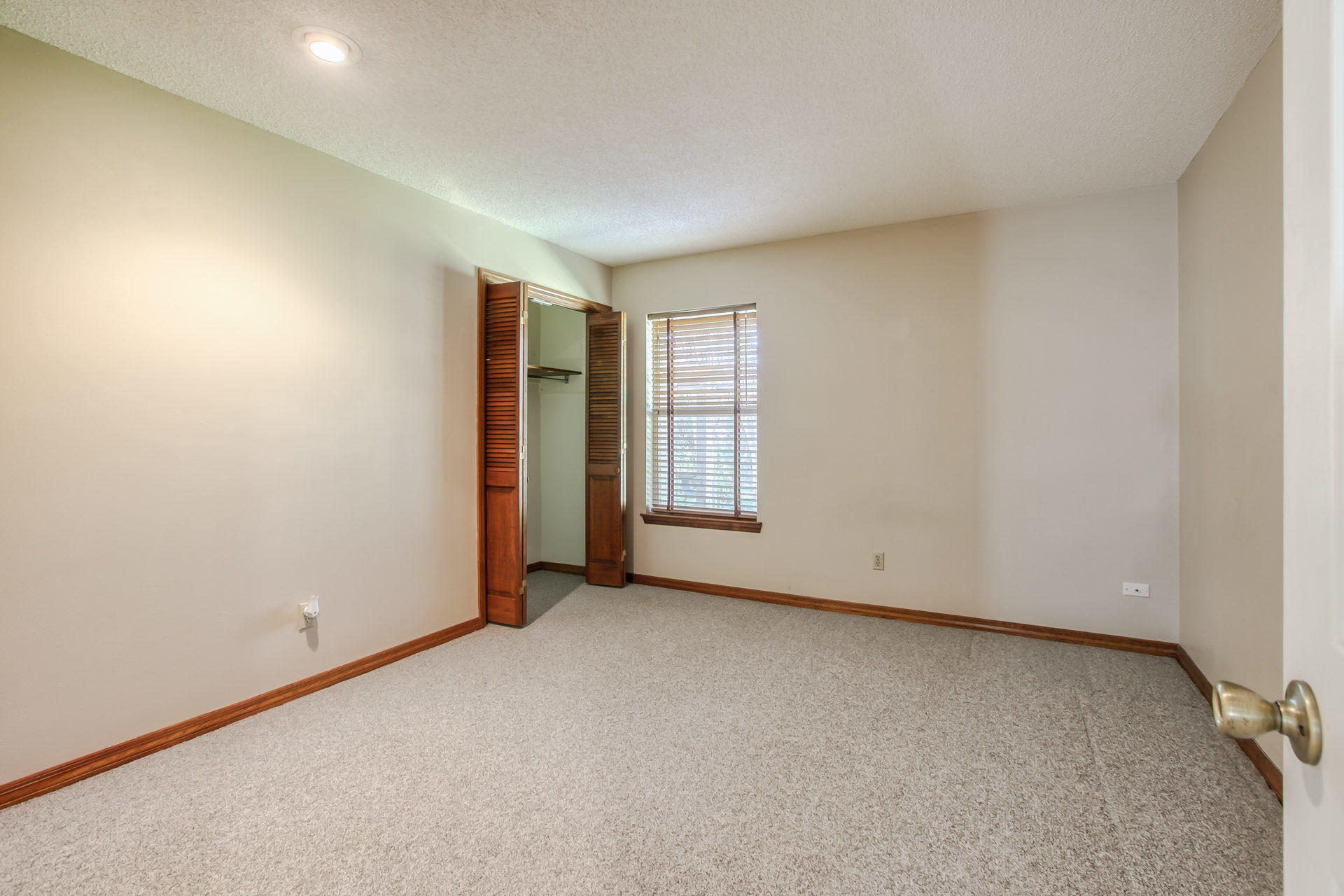 176 Sweetwater Road Freeport, FL 32439 - Photo 14 of 45 Gallery Image 14