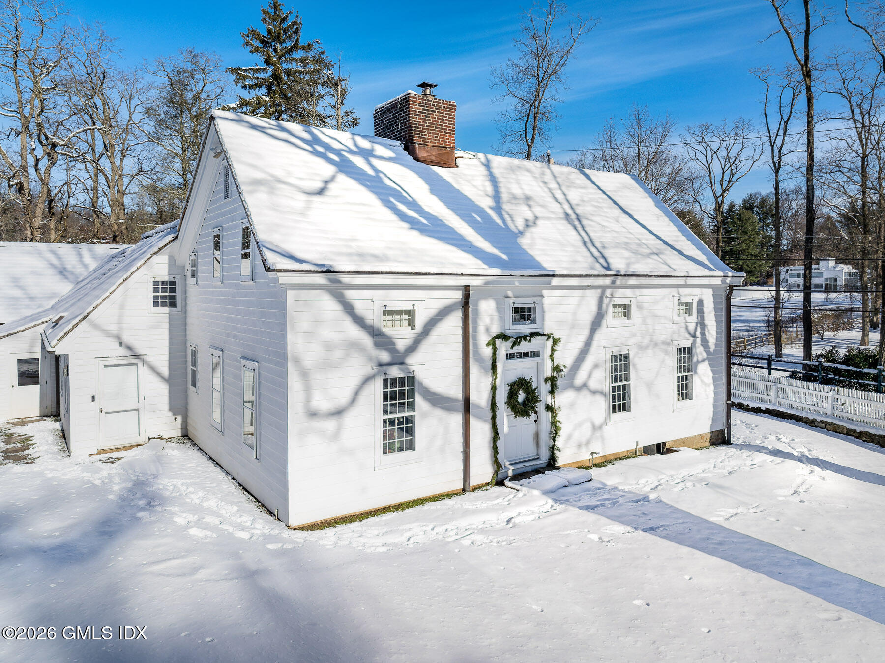 640 Round Hill Road Greenwich, CT 06831 - Photo 20 of 54 640 Round Hill Rd EXT 43 - WEB