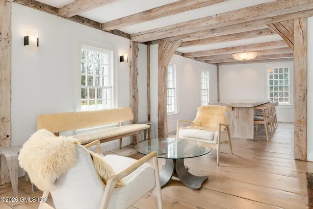 $8,000,000 | 640 Round Hill Road, Greenwich, CT 06831