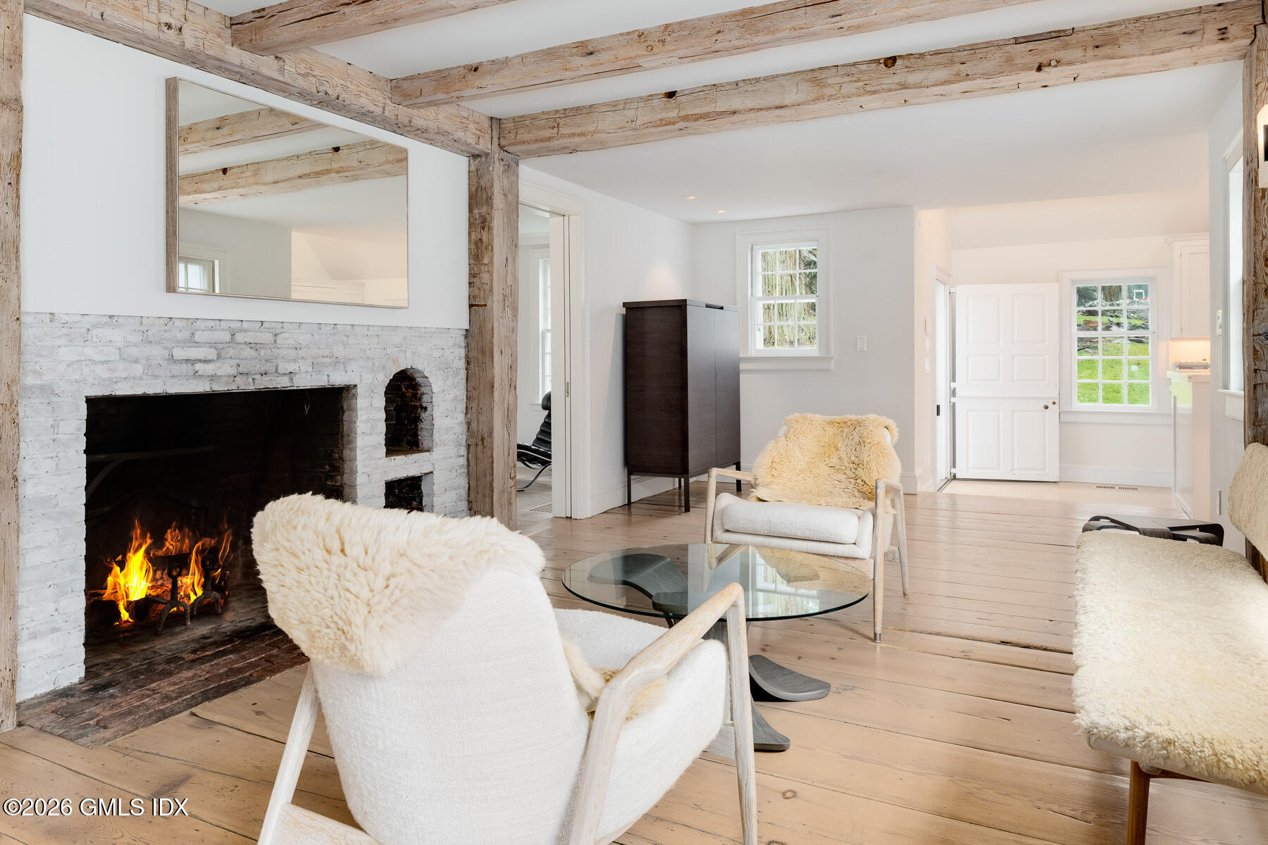 640 Round Hill Road Greenwich, CT 06831 - Photo 7 of 54 Sitting Room