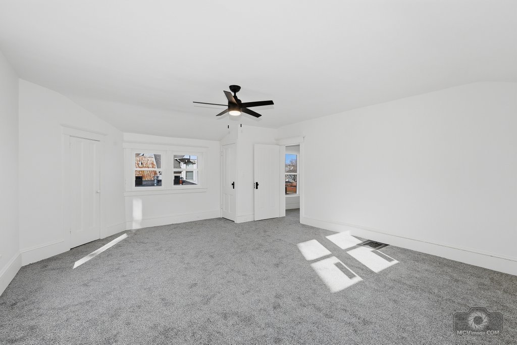 1009 Paul Street Ottawa, IL 61350 - Photo 16 of 25 wooden floor in an empty room