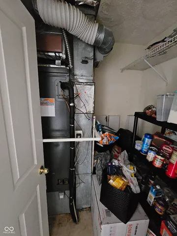 $370,000 | 1451 Red Dunes Run, Avon, IN 46123