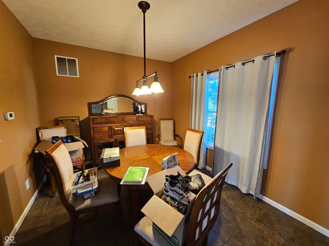 $370,000 | 1451 Red Dunes Run, Avon, IN 46123