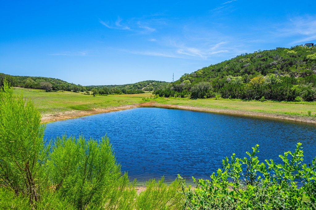5081 Bandera Highway Center Point, TX 78010 - Photo 39 of 60