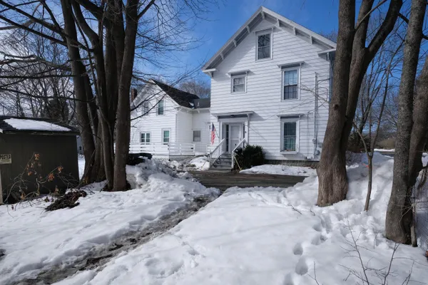 $489,000 | 20 Chestnut Street, Rockland, ME 04841