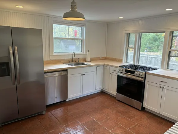 $489,000 | 20 Chestnut Street, Rockland, ME 04841